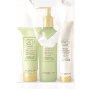 White Tea & Citrus Satin Hands Pampering Set- NEW